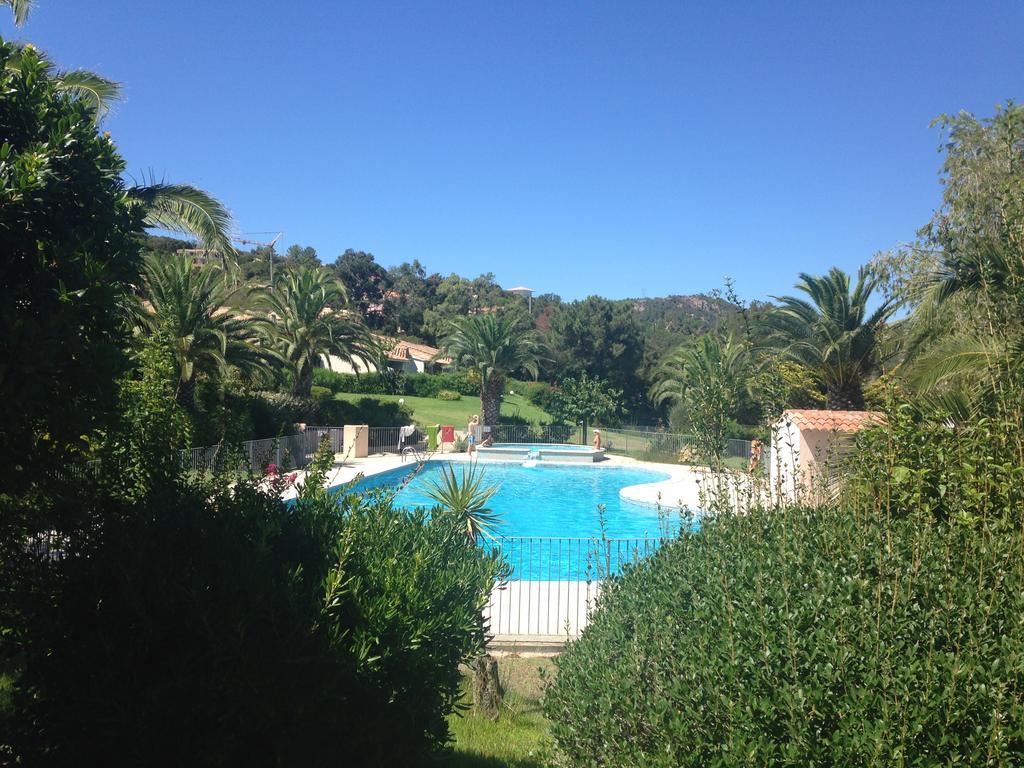 Playa Del'oro Aparthotel *