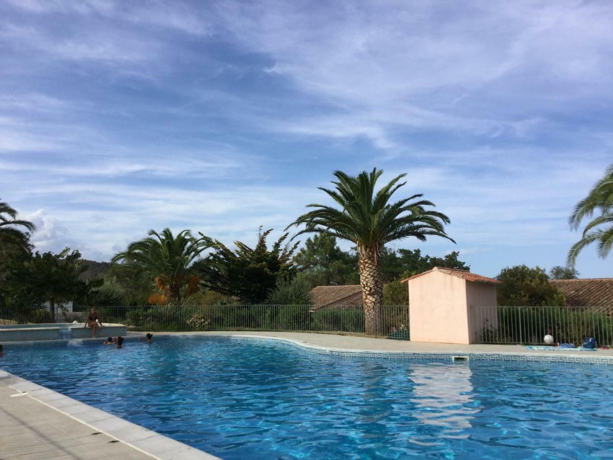 Playa Del'oro Aparthotel